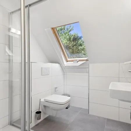 Gorgeous In With Wifi Apartment Altenkirchen (Mecklenburg-Vorpommern)